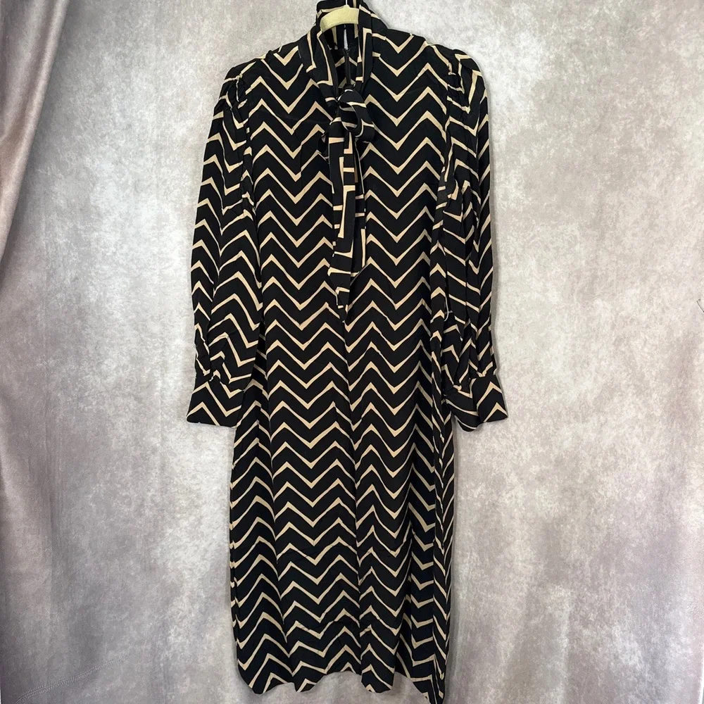 Chevron Patterned 100% Silk Black and Cream Midi Dress - Picture 2 of 10